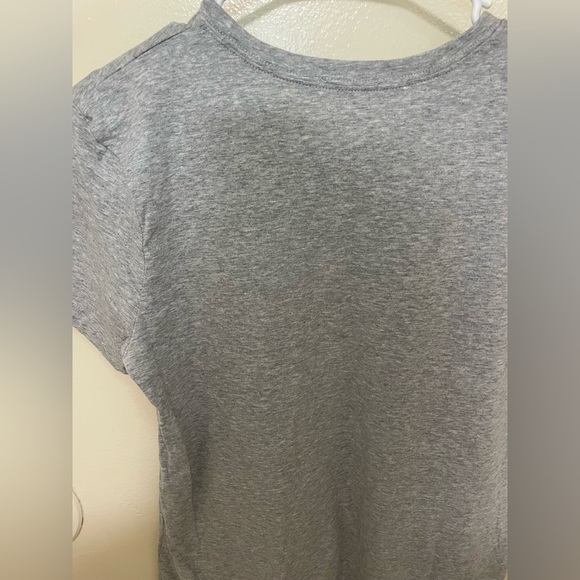 ✨Zenana Grey Short Sleeve Basic Tee Shirt Size XL - Picture 5 of 6